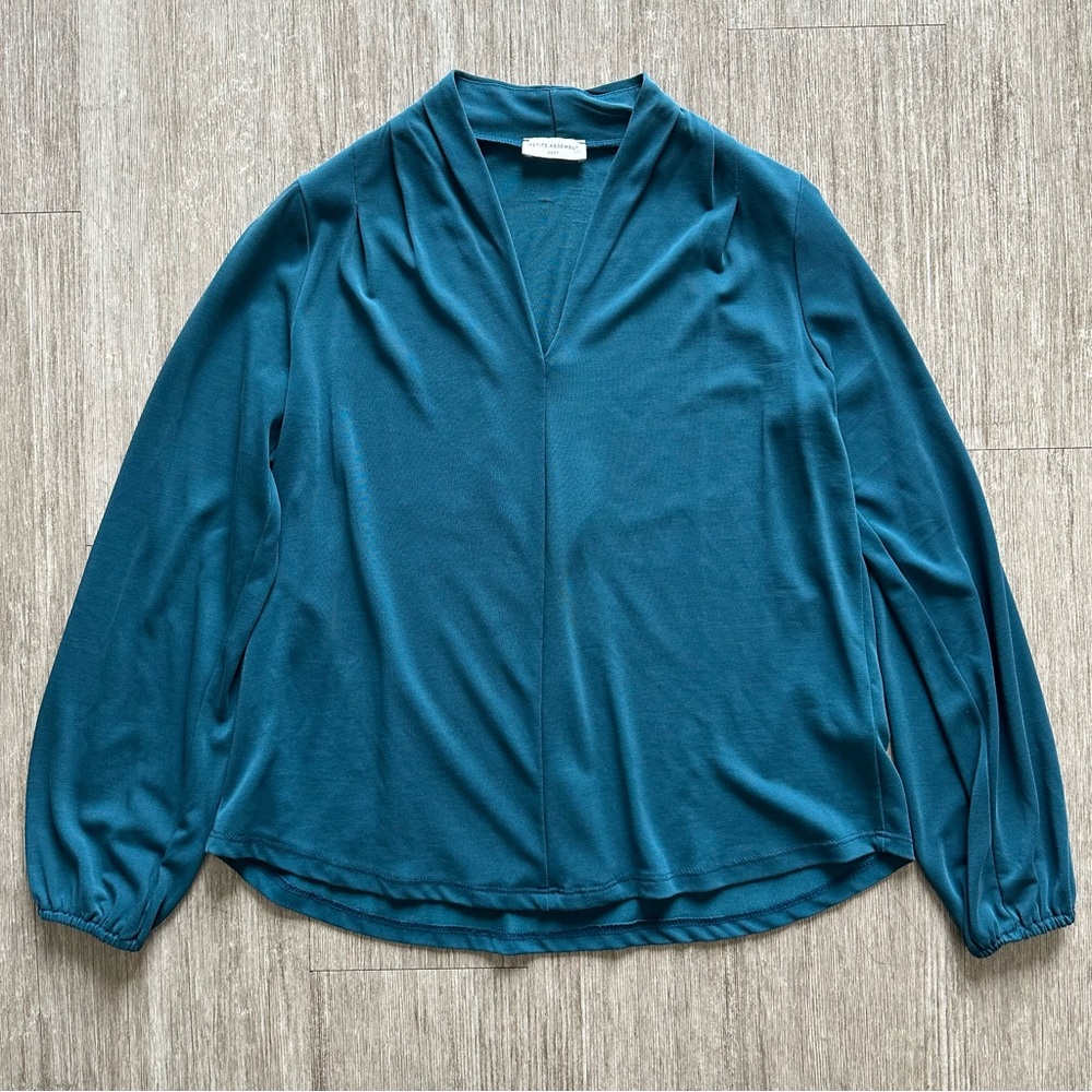 NWOT Teal Long Sleeve Blouse